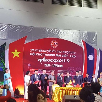 YẾN SÀO SONG YẾN THAM GIA VIETLAOEXPO 2019 TẠI LÀO